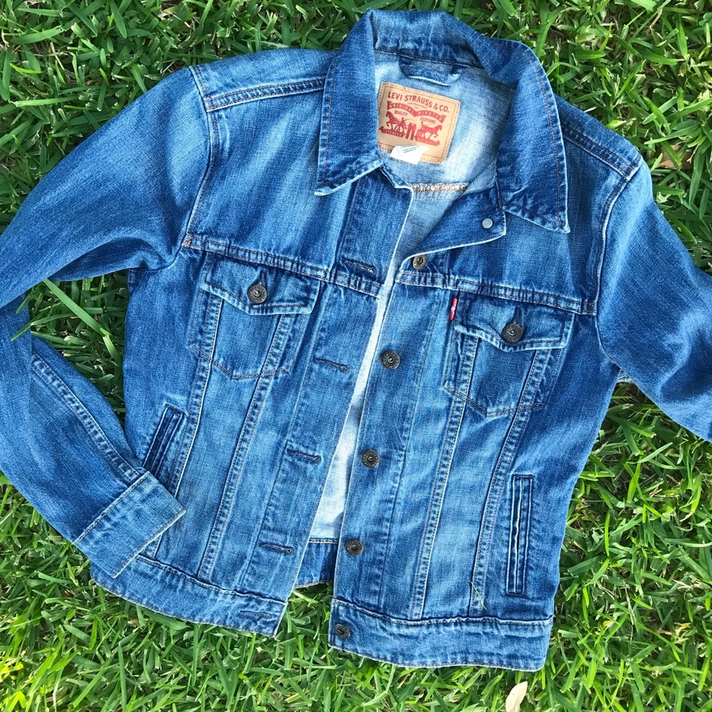 Levi’s Denim Jean Trucker Button Up Jacket Small